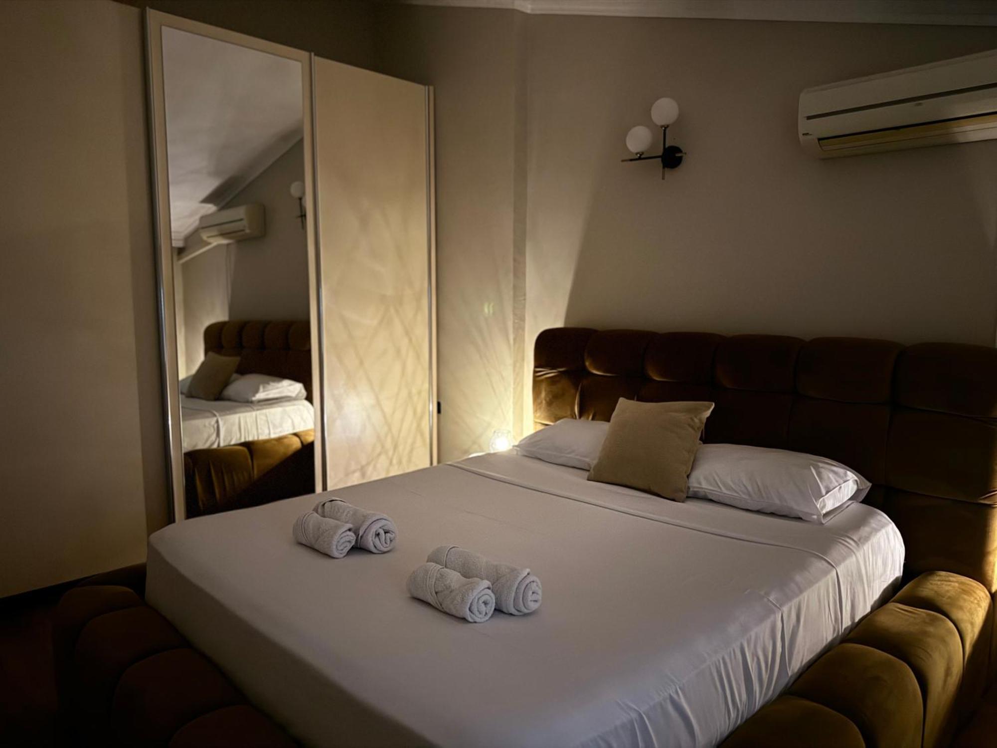 Golden Dublex Tirana Apartment Exterior foto