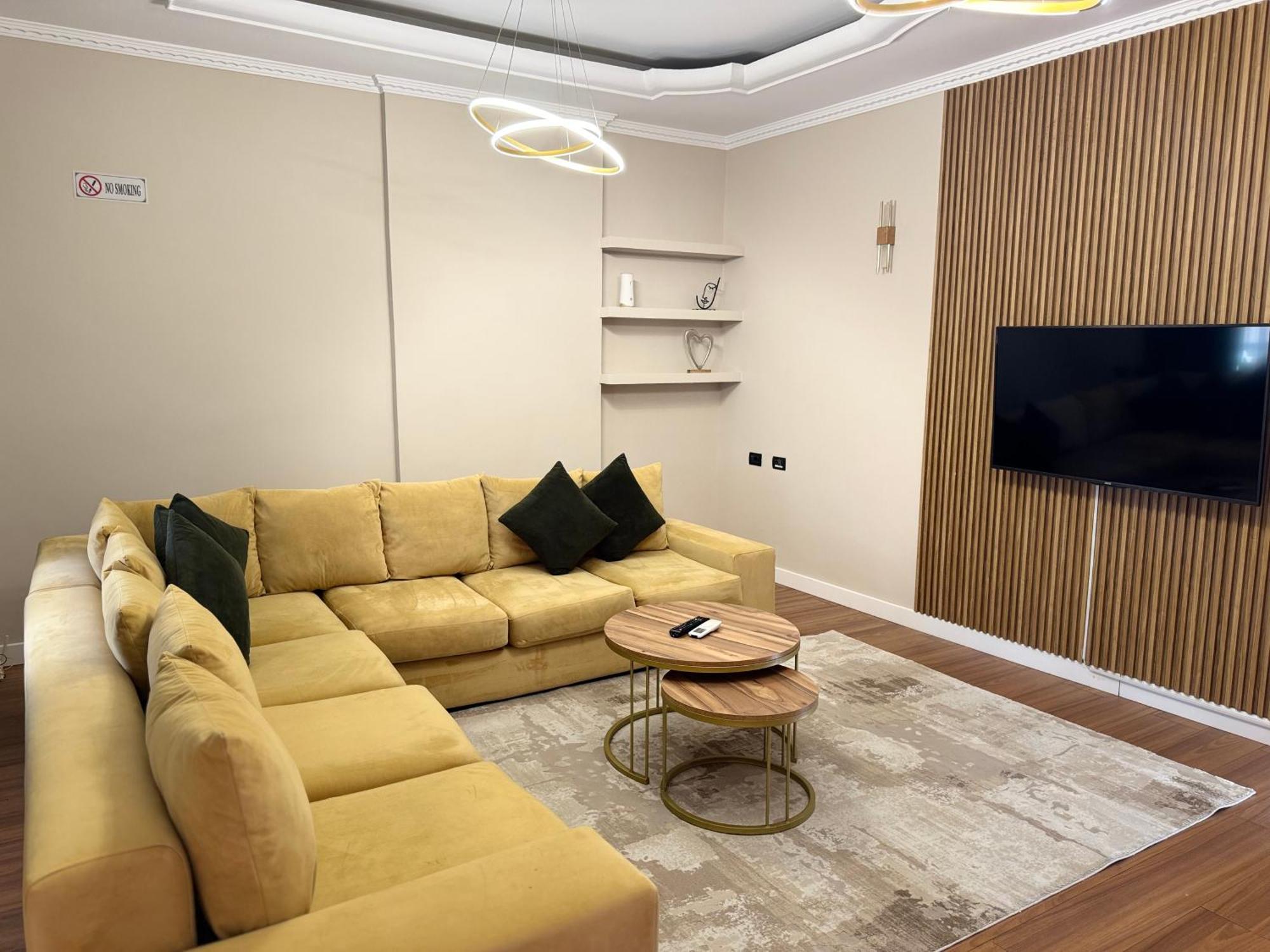 Golden Dublex Tirana Apartment Exterior foto