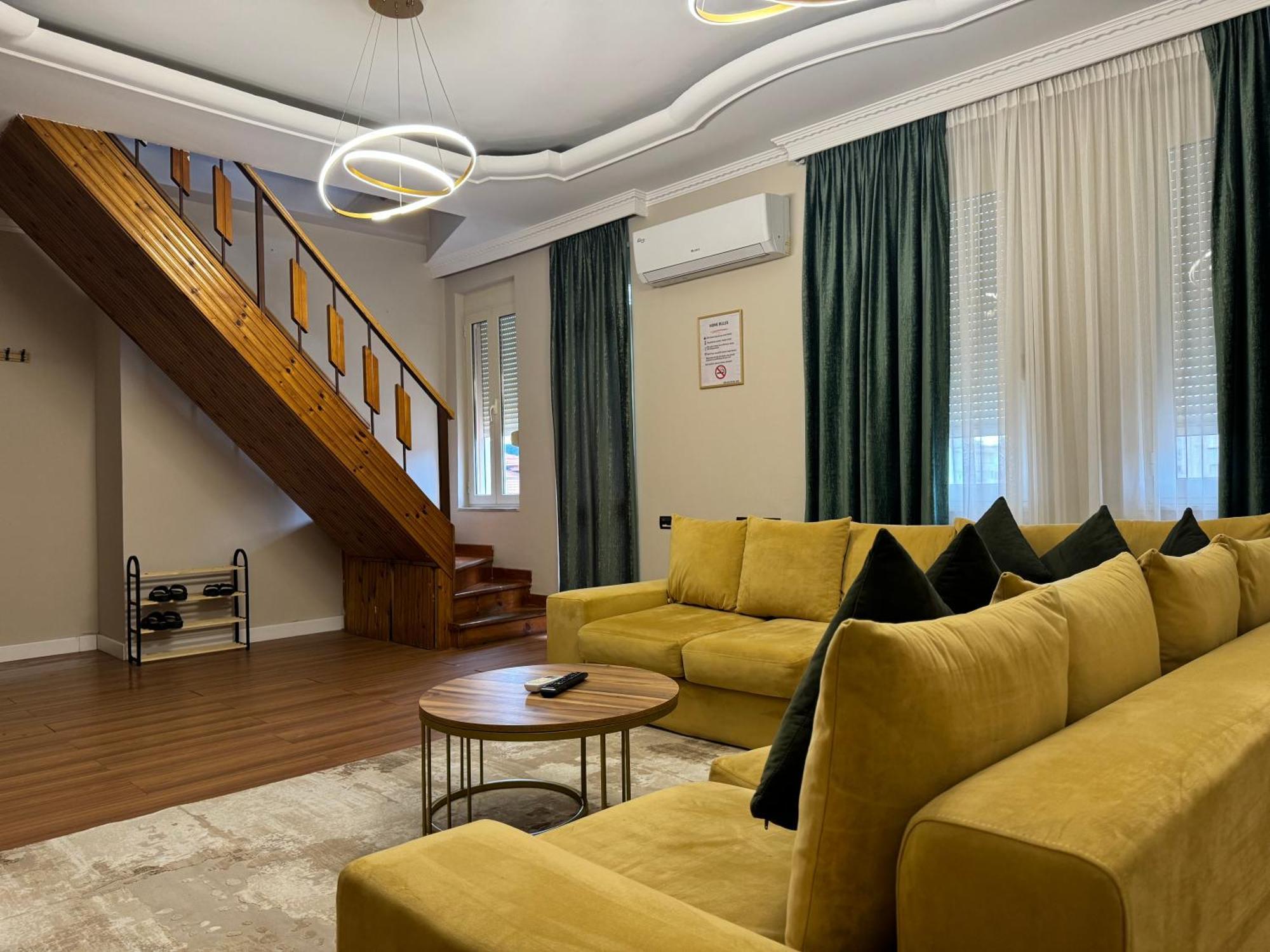 Golden Dublex Tirana Apartment Exterior foto